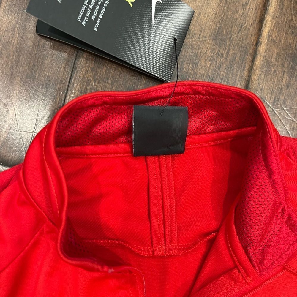 Nike dri fit soccer jacket NEW women’s medium - Picture 2 of 4